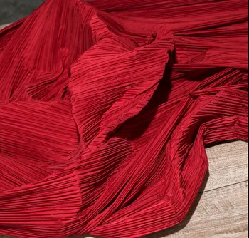 Красная плиссированная ткань для свадебной одежды специальной текстуры в складку