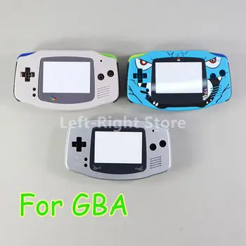 1 комплект светящегося пластикового корпуса, чехол для консоли GBA, комплект кнопок для корпуса, наклейка для экрана, наклейка для объектива Gameboy Advance
